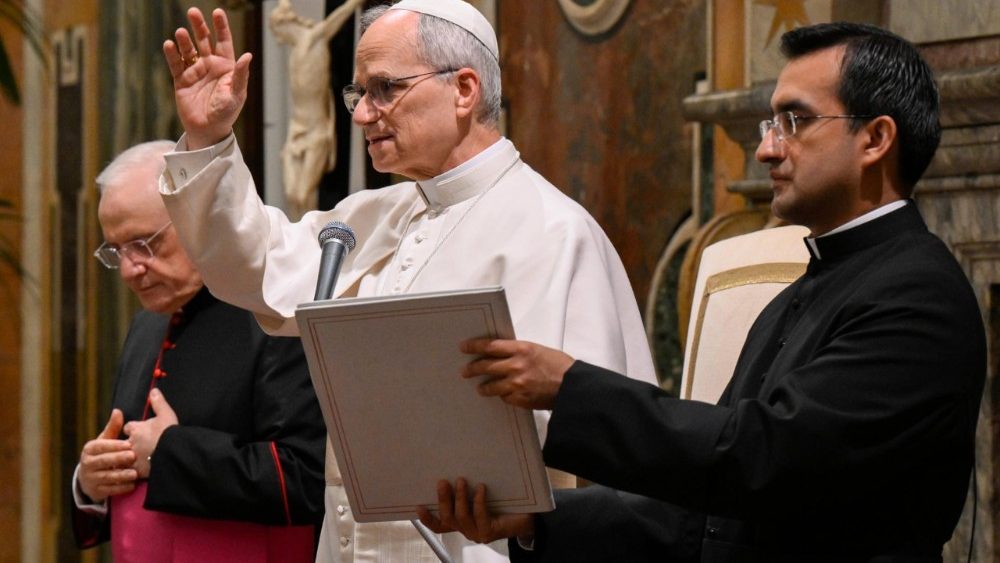 Blagoslov pape Lava XIV. na kraju audijencije