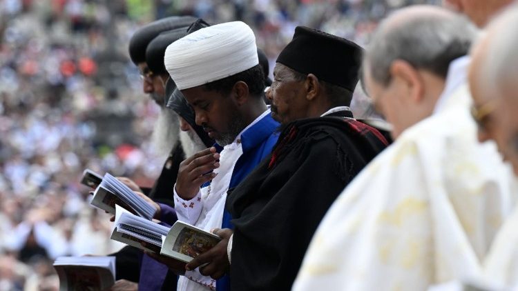 Waamini wa madhehebu mengine waliudhuria misa ya kuanza kwa upapa wa Papa Leo XIV