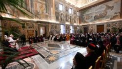 Sala Clementina, mandag 19. mai 2025