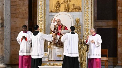 Papst in St. Paul vor den Mauern: Die Liebe Gottes pflegen und weitergeben