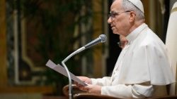 Le Pape lors de la rencontre avec les associations et mouvements populaires pour la paix, vendredi 30 mai 2025.