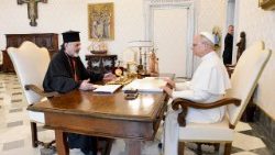 قداسة البابا لاون الرابع عشر يستقبل غبطة البطريرك مار اغناطيوس يوسف الثالث يونان في لقاء خاصّ في الفاتيكان 