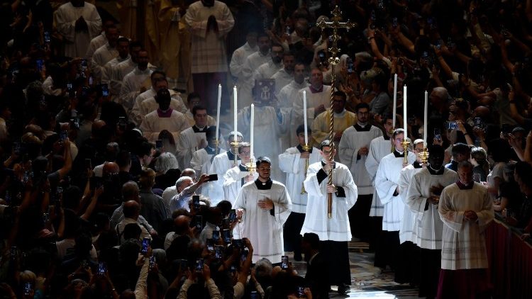 Baada ya kuwekwa wakfu wanatumwa kutangaza Injili