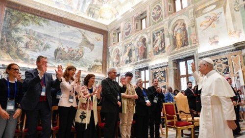 Папа: пусть в центре всегда будет Господь Иисус!