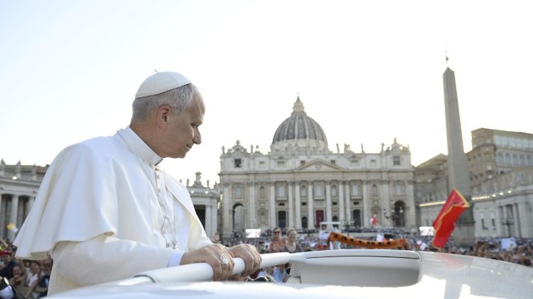 Շարժումներու, Միութիւններու եւ Նոր Հասարակութիւններու յոբելեանի Պենտեկոստէի նախօրէի աղօթքի հսկում