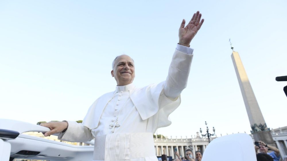 Le Pape Léon XIV a présidé la Vigile de Pentecôte avec les mouvements, les associations et les communautés nouvelles, place Saint-Pierre, samedi 7 juin 2025.