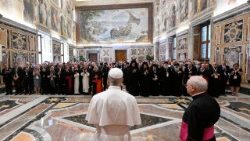 Popiežius Leonas ir konferencijos dalyviai 