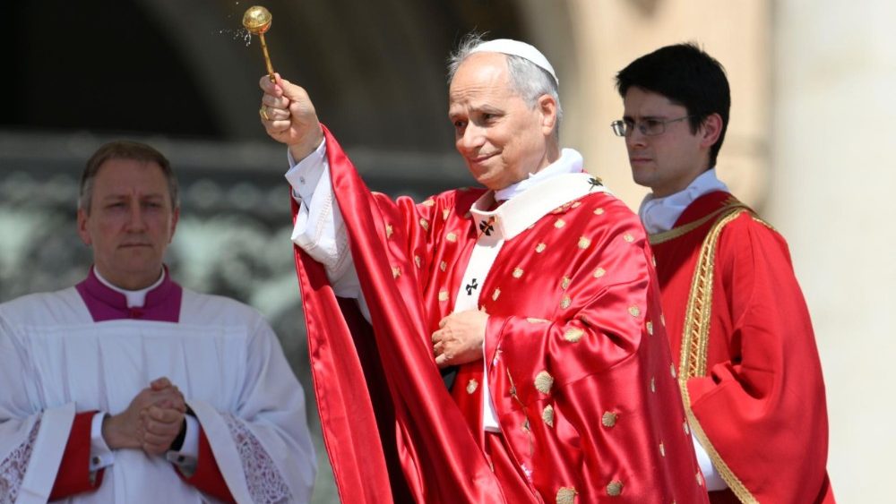 2025.06.08 Santa Messa nella SolennitÃ  di Pentecoste, per il Giubileo dei Movimenti, delle Associazioni e delle Nuove ComunitÃ  