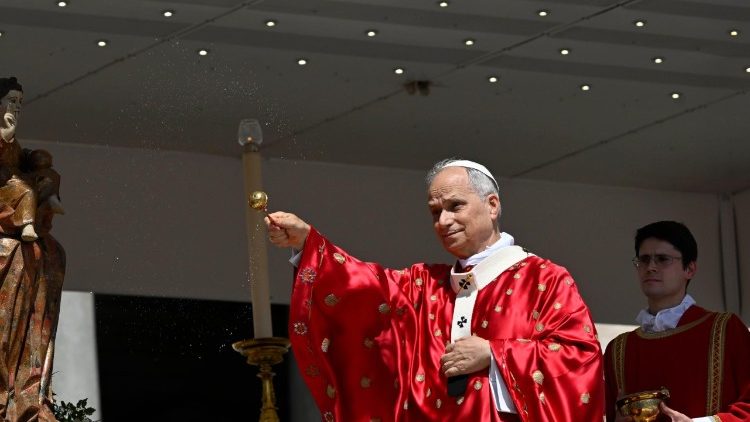 Il rito dell'aspersione dell'acqua benedetta