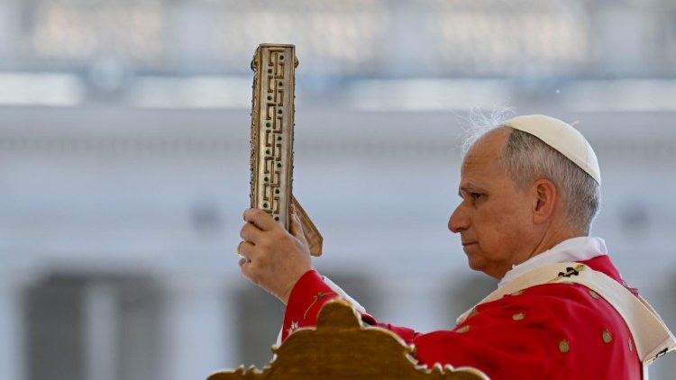 Leon XIV podczas uroczystej Mszy św.