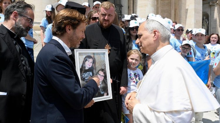The photograph of Maria presented to Pope Leo 