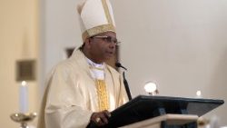 Kurienkardinal George Jacob Koovakad bei einer Predigt (Archiv)