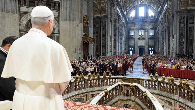 البابا لاوُن الرابع عشر: المسيح ليس جدارًا يفصل، بل هو باب يوحّد