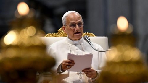 Lev XIV.: Naslouchejme vol&aacute;n&iacute; těla, slyšme, jak n&aacute;s bolest druh&yacute;ch oslovuje jm&eacute;nem