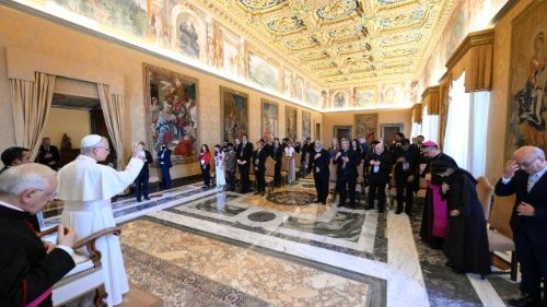 Papst lobt Mission des James-Webb-Weltraumteleskops