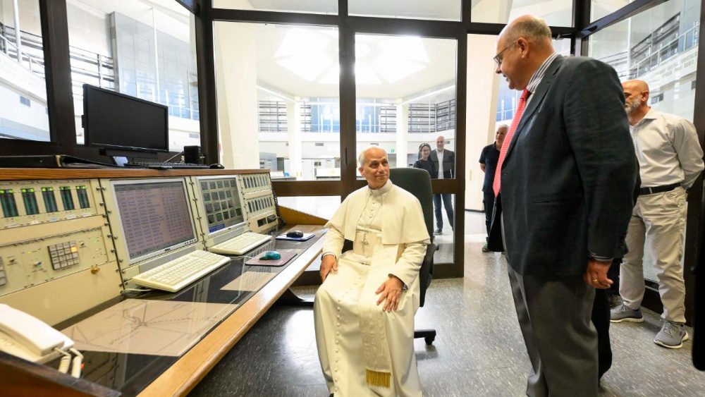 Візіт у ватыканскі радыёцэнтр у Санта-Марыя-дзі-Галерыя