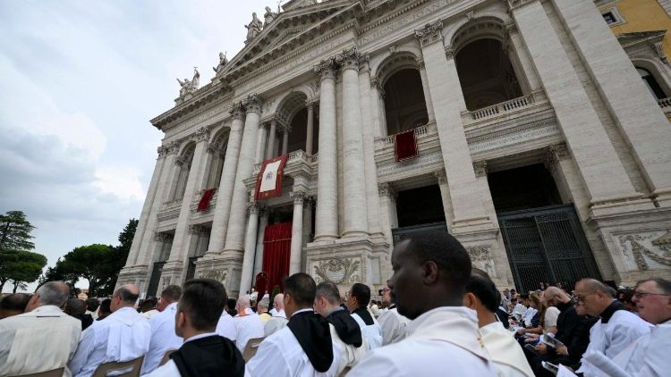 Messe en la solennité du Corpus Domini au Latran, le dimanche 22 juin 2025. 
