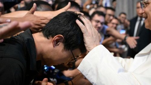 Francja: rosną powołania, młodzi szukają Boga