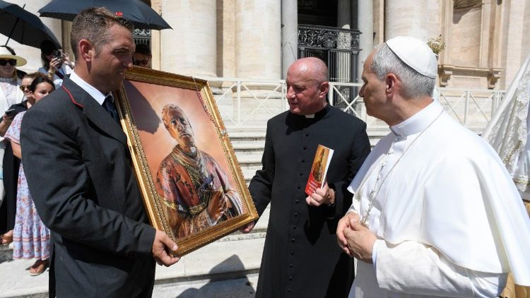 Papież Leon XIV pobłogosławił obraz św. Andrzeja Boboli, który przywiózł ks. Krzysztof Korcz