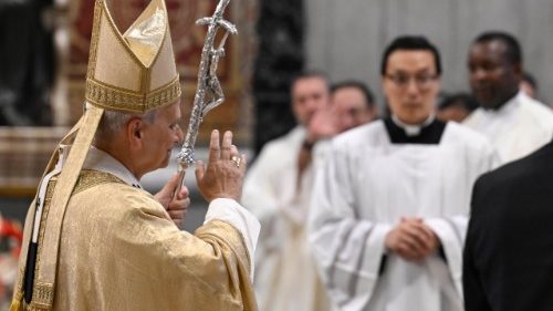 Kapłaństwo w nauczaniu Leona: komunia, służba, przejrzystość