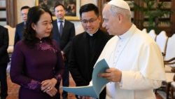 Vo Thi Anh Xuan und Papst Leo XIV.