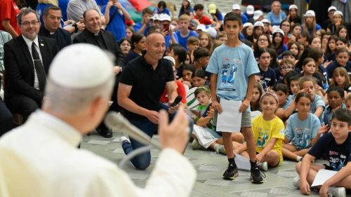 Papež k dětem: Již odmalička utvářejte mosty k druhým