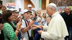 Baba Mtakatifu Leo XIV hivi karibuni amekutana na kuzungumza na watoto waliokuwa wanahudhuria malezi na makuzi kwenye kambi ya kipindi cha kiangazi mjini Vatican. 