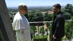 Papst Leo XIV. und Wolodymyr Selenskyj bei einer Begegnung im vergangenen Juli in Castel Gandolfo