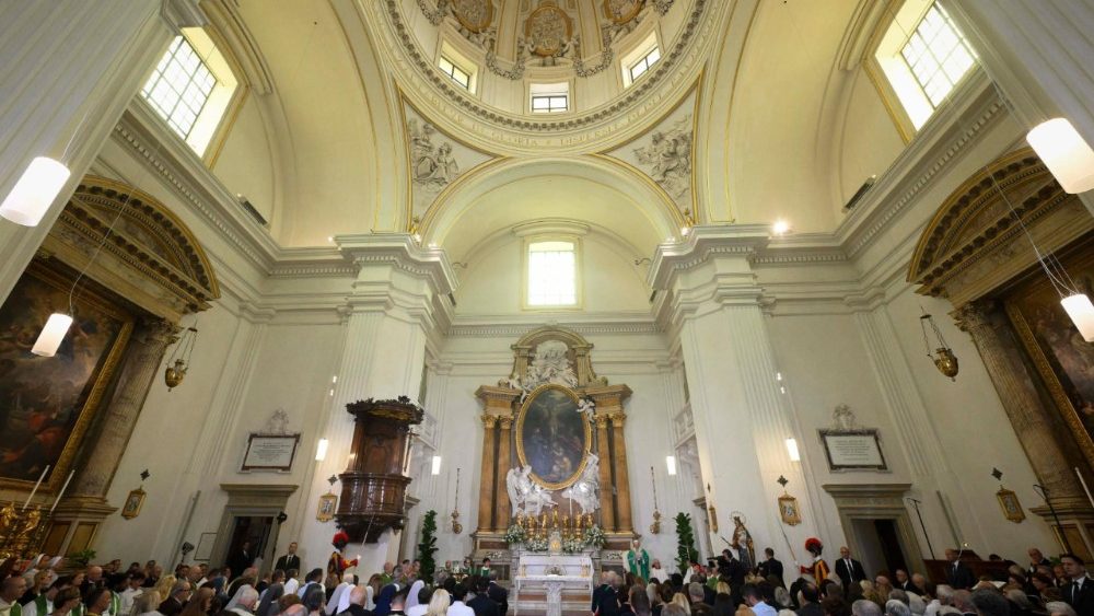 Leon al XIV-lea la Sfânta Liturghie din parohia pontificală de la Castel Gandolfo