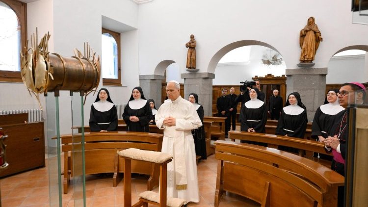 2025.07.15 Visita alle Suore Clarisse