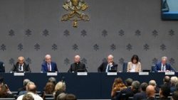 Konferencija za novinare u Tiskovnom uredu Svete Stolice