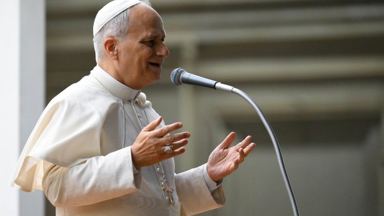 Լեւոն ԺԴ. Պապին անակնկալը երիտասարդներուն.