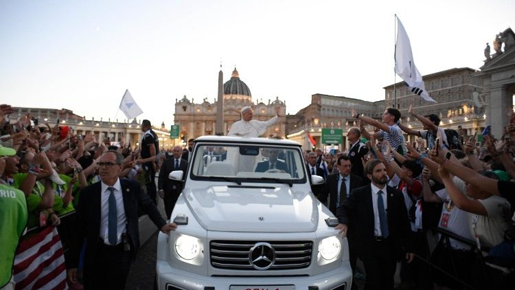 Mzunguko wa Papa Leo kuwasalimia vijana mahujaji