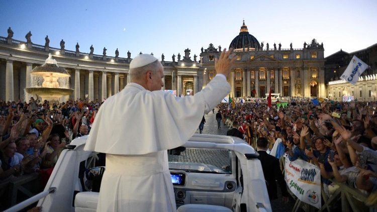 Լեւոն ԺԴ. Պապին անակնկալը երիտասարդներուն.
