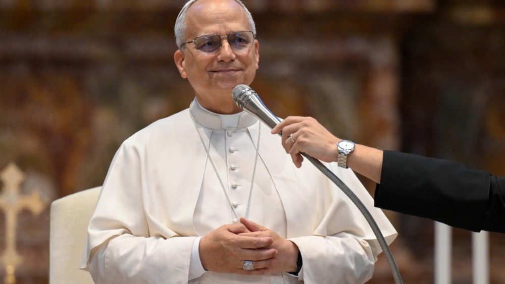 Le Pape lors de la rencontre à Saint-Pierre avec les influenceurs.