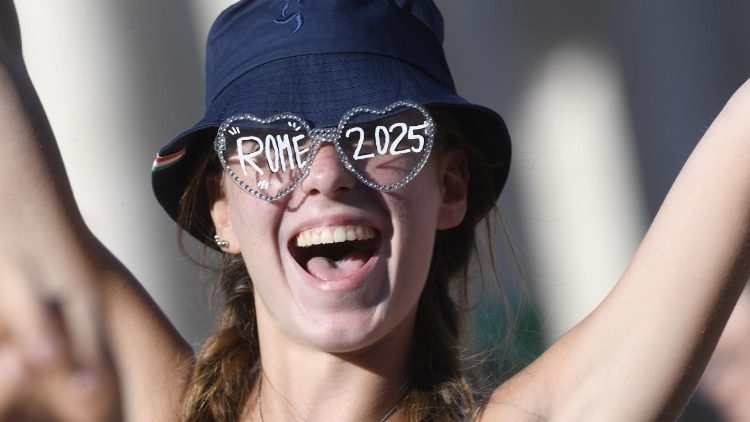 Una pellegrina in Piazza San Pietro