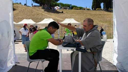 Jubileo: “Los j&oacute;venes experimentan la alegr&iacute;a del perd&oacute;n del Padre”