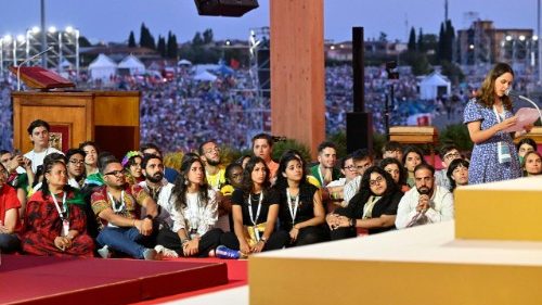 Leo feiert Gebetswache mit einer Million Jugendlichen zum Heiligen Jahr