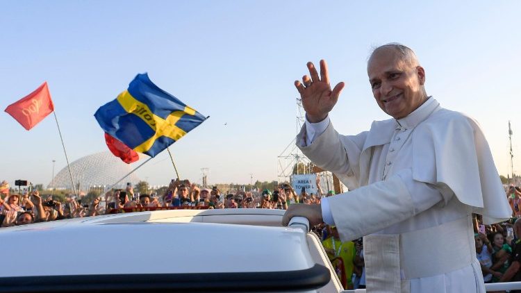 Papst Leo XIV. vor der Messe in Tor Vergata