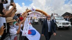 Varias banderas surcoreanas flameaban en el Jubileo de los Jóvenes de agosto pasado en Tor Vergata, Roma.