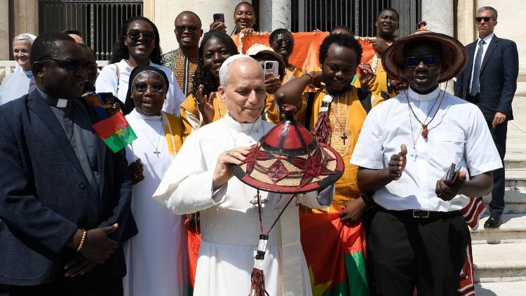 Mladí lidé z Burkina Faso 