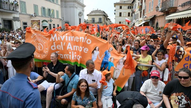 Rund 2.000 Menschen beteten mit dem Papst