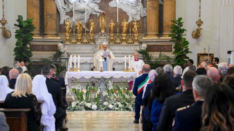 Misa ya Papa Parokia ya Mtakatifu Thomas