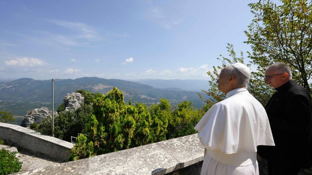 Візіт у санктуарый на гары Ментарэла