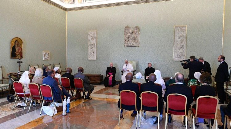 Papa alikutana na kikundi cha wawakilishi wa wakimbizi wa Chagos