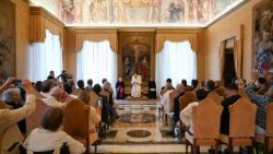 Pāvests uzrunā politiķus no Francijas