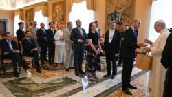 Påvens möte med franska politiker 