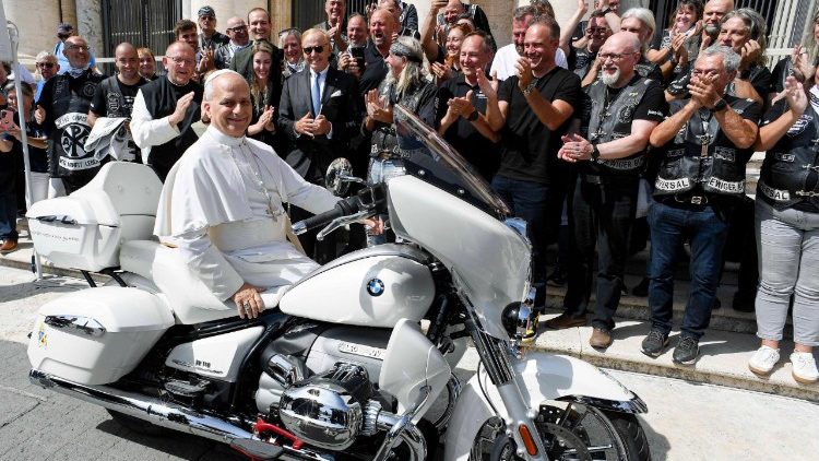 Le Pape avec les « Jesus bikers »