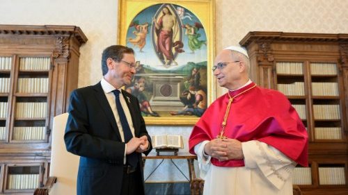  Papst Leo XIV. und Israels Pr&auml;sident Herzog telefonieren 