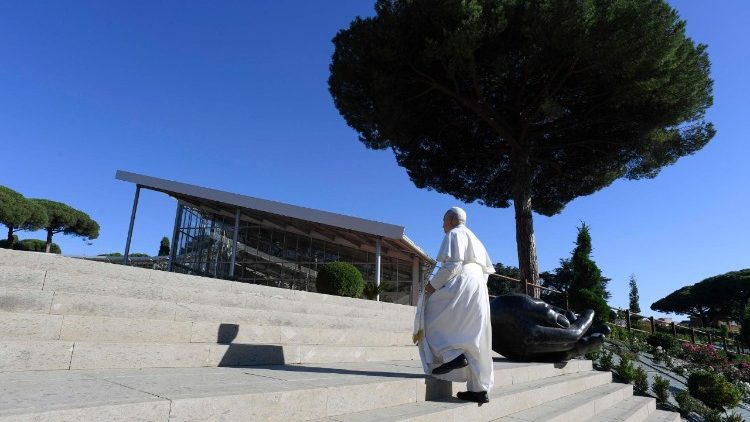 Papież podczas inauguracji Borgo Laudato si'
